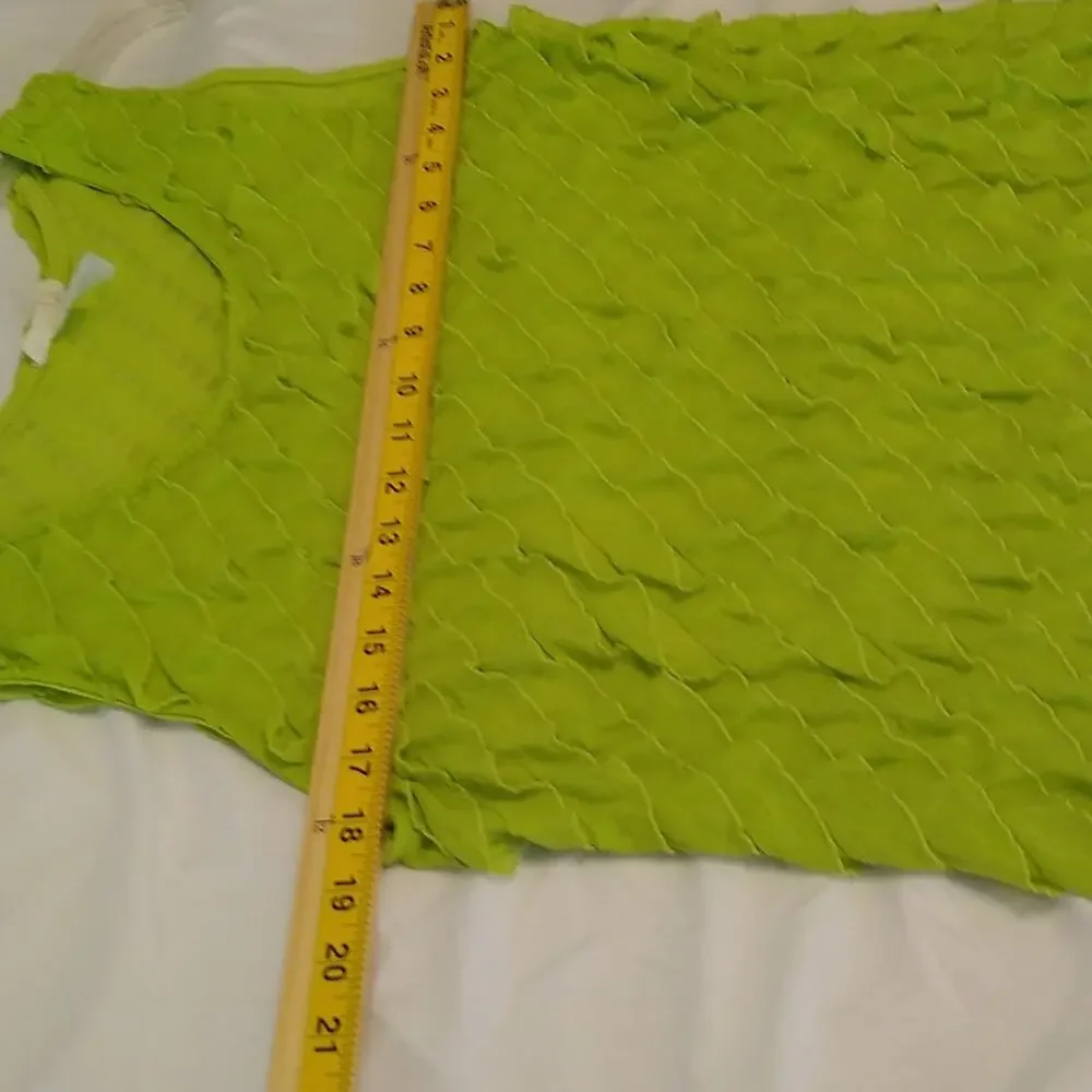 Janerie women's size XL lime ruffled tank top.